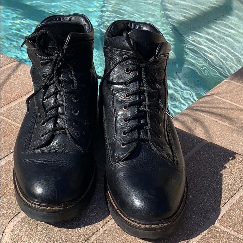 Johnston & Murphy men’s boots